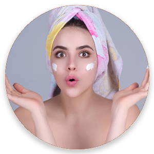 Locks in moisture with Hyaluronic Acid and Glycerin.