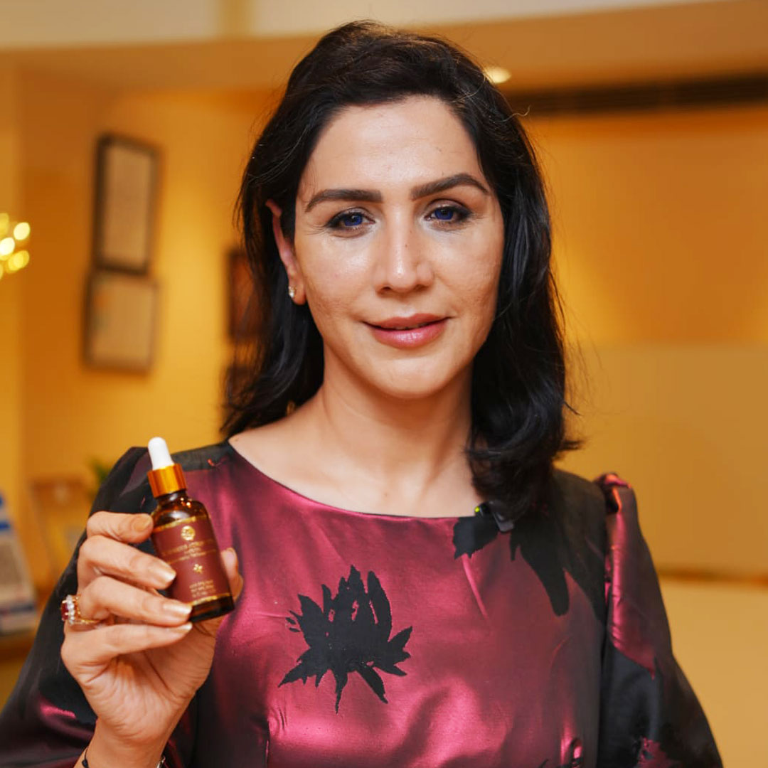 9M Luxurious Aurum Vitae face Oil 30 ML